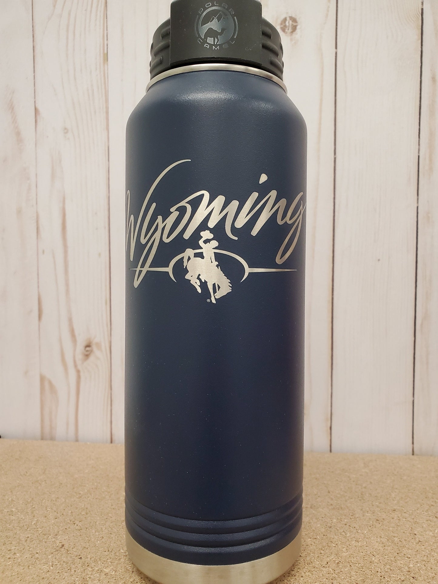 Wyoming 32OZ Insulated Stainless Steel Powder Coated Laser Engraved Hot and Cold Water Bottle