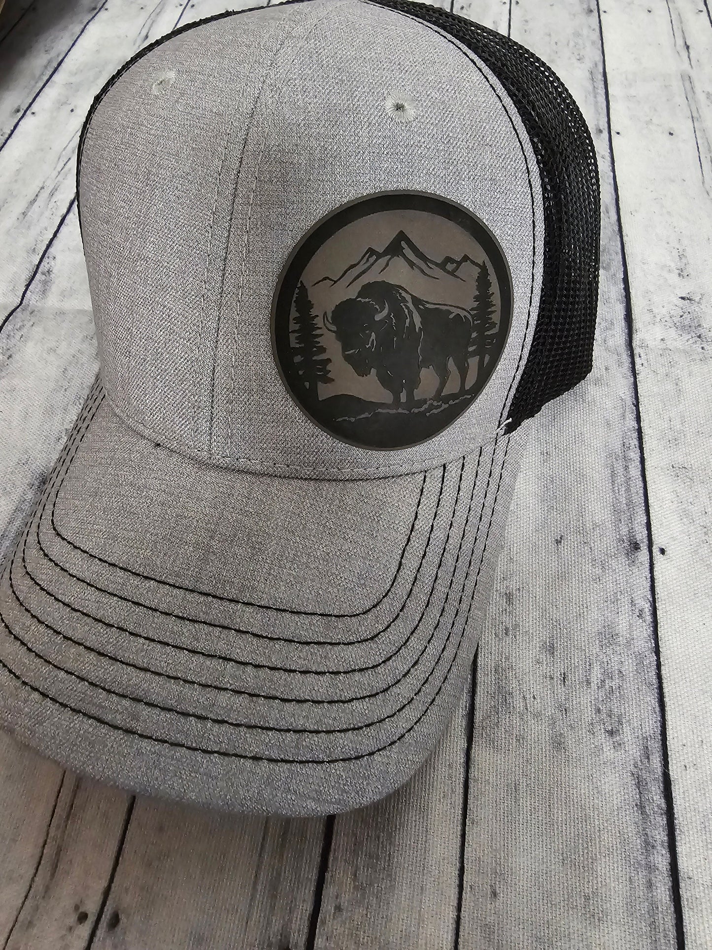 Bison / Buffalo and Mountain Scene Men's or Women's Cap